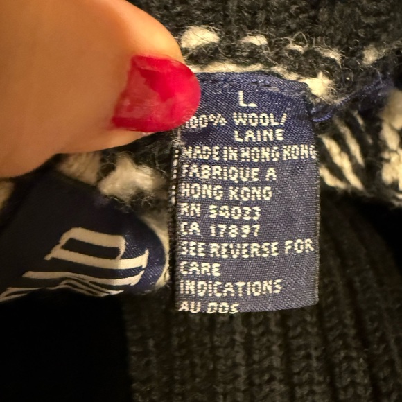 Vintage GAP Wool Black and White Sweater - Picture 9 of 9